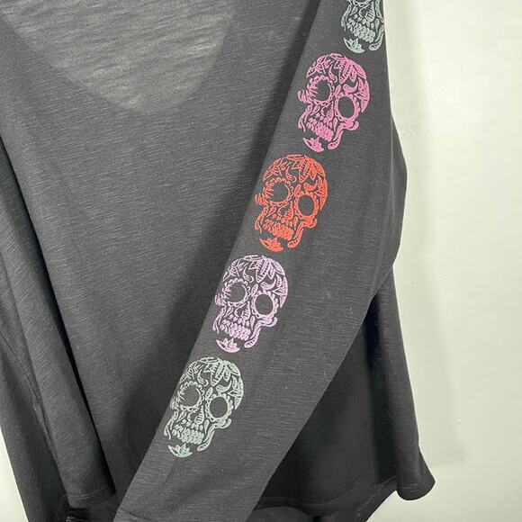 Torrid Women's Off Shoulder Top Shirt 3X Black Skull Long Sleeve Punk Goth - Picture 6 of 8